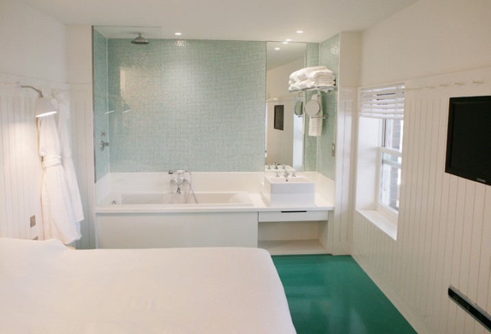 Mr & Mrs Smith - Bedroom