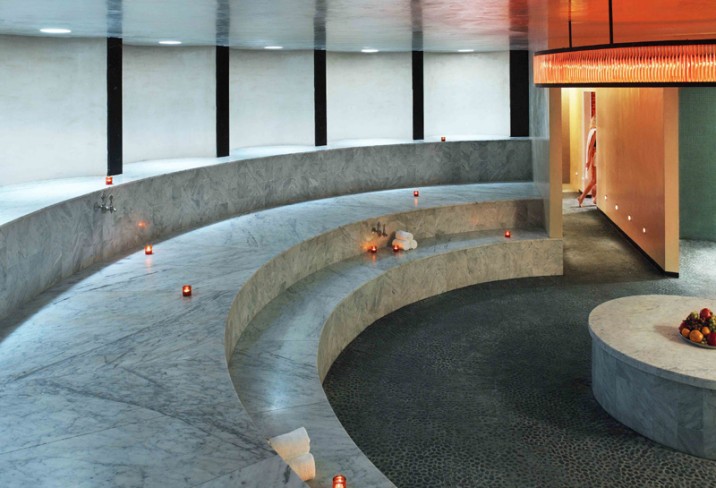 Mr & Mrs Smith - The spa