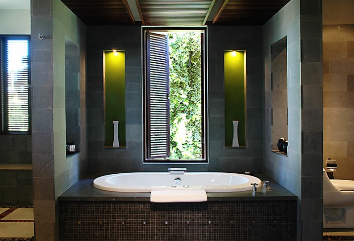 Mr & Mrs Smith - Amala Residence bathroom