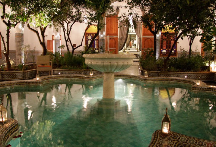 Mr & Mrs Smith - Courtyard