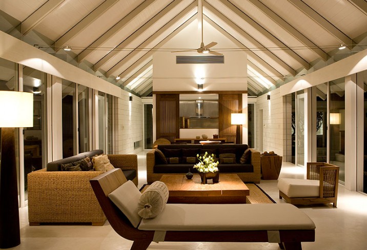 Mr & Mrs Smith - YL Suite living room