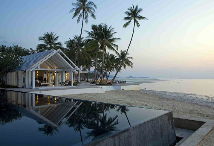 Mr & Mrs Smith - Poolhouse and pool at dawn