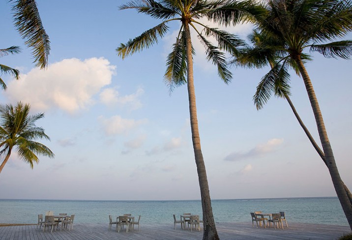 Mr & Mrs Smith - Beachfront terrace