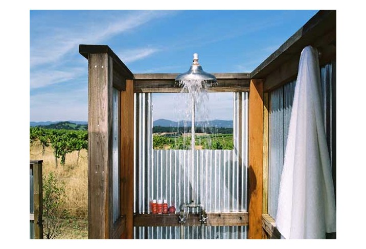 Mr & Mrs Smith - Alfresco shower