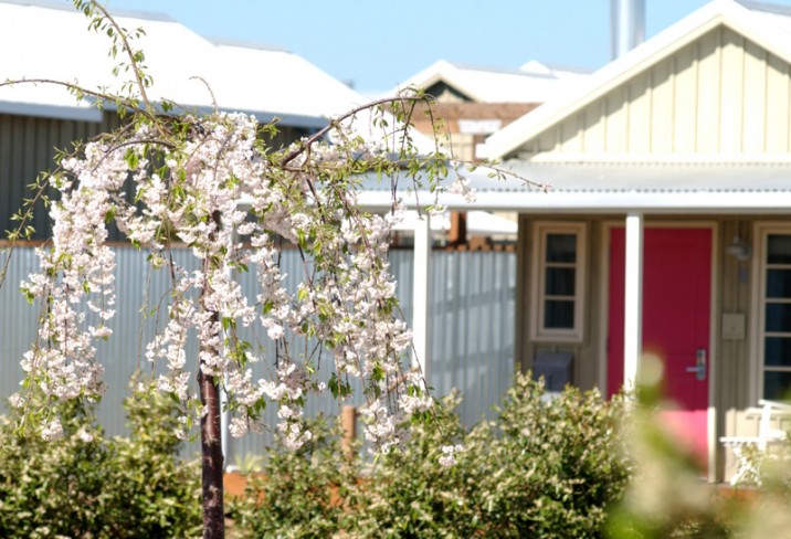 Mr & Mrs Smith - Garden Cottage