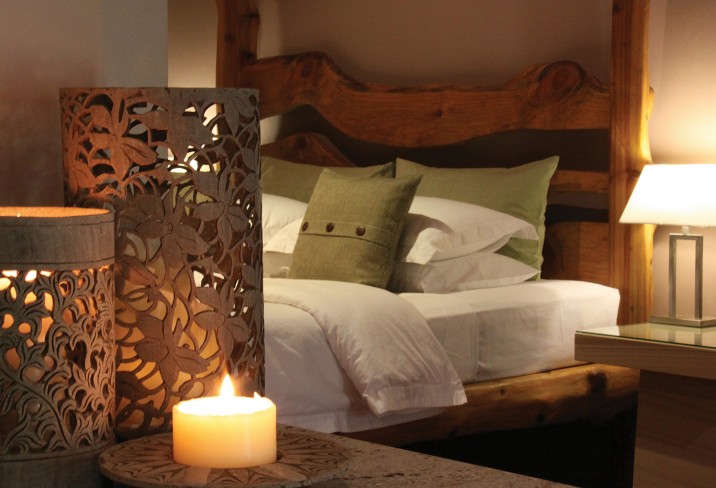 Mr & Mrs Smith - King Spa Suite Bedroom