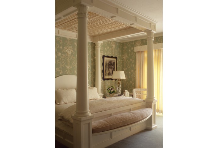Mr & Mrs Smith - Fairlawn Room (The Carriage House)