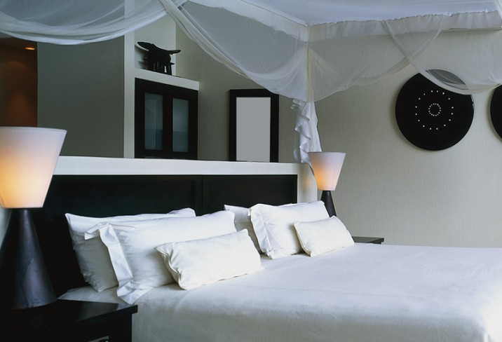 Mr & Mrs Smith - Bedroom