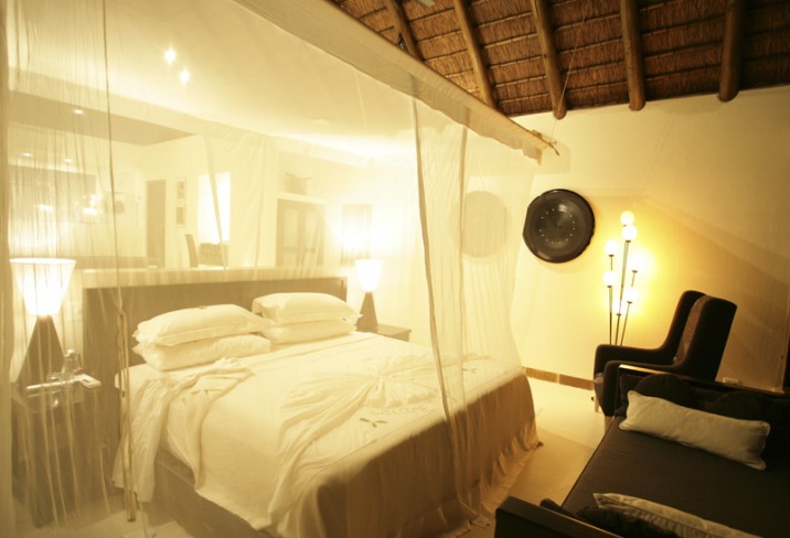 Mr & Mrs Smith - Bedroom