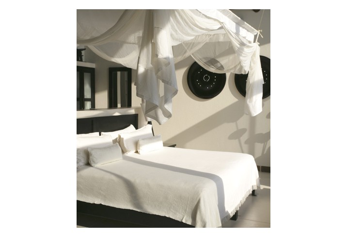 Mr & Mrs Smith - Bedroom