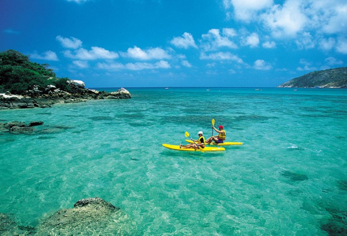 Mr & Mrs Smith - Surf skiing