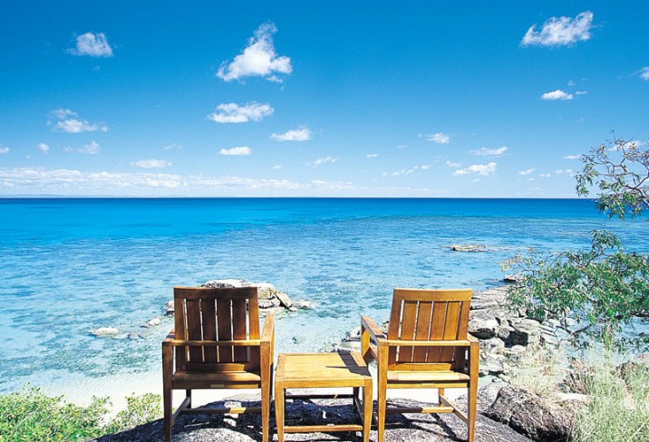 Mr & Mrs Smith - Beach view