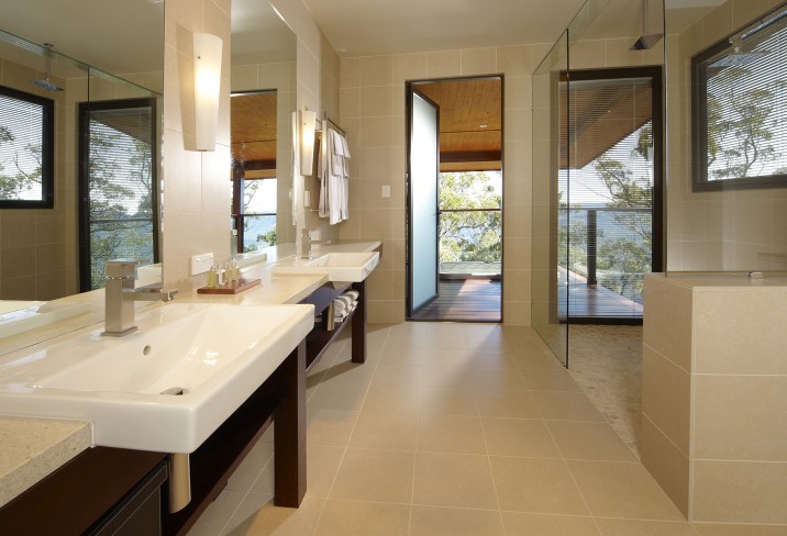 Mr & Mrs Smith - Private Lodge 2 bedroom bathroom