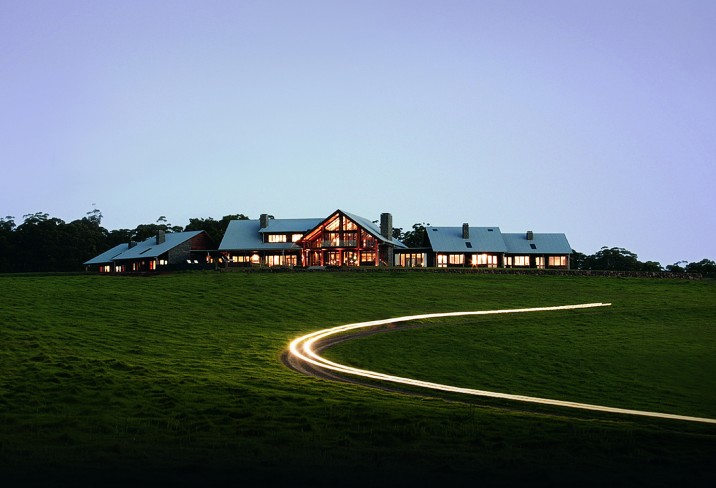 Mr & Mrs Smith - Exterior at dusk