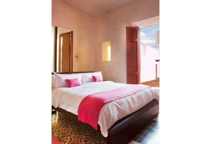 Mr & Mrs Smith - Bedroom