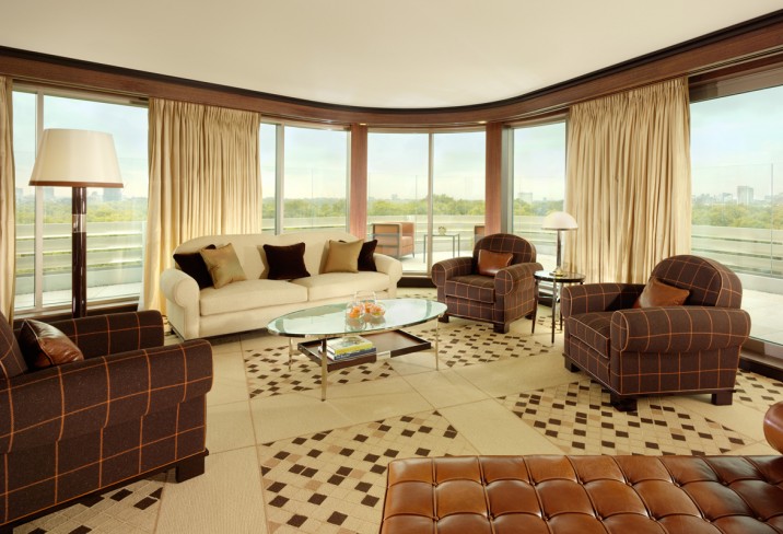 Mr & Mrs Smith - The Penthouse Suite Lounge