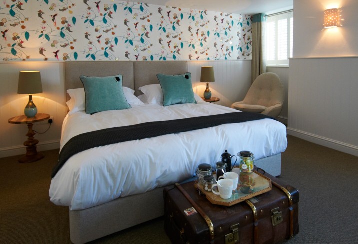 Mr & Mrs Smith - Room 4