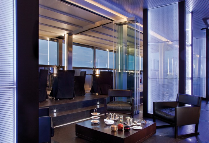 Mr & Mrs Smith - Beluga Skybar