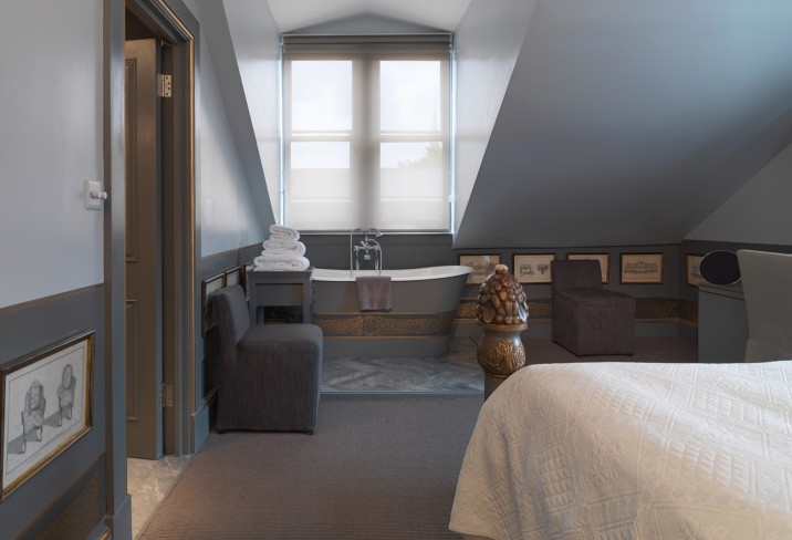 Mr & Mrs Smith - Luxury double (Room 408)