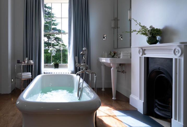 Mr & Mrs Smith - Generous Room Bathroom