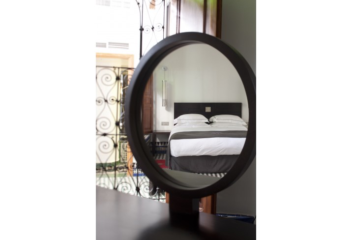 Mr & Mrs Smith - Misriah Bedroom
