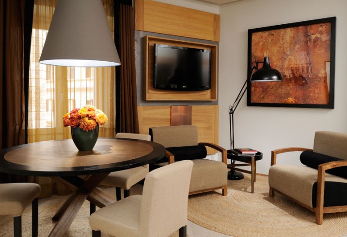 Mr & Mrs Smith - Bedroom