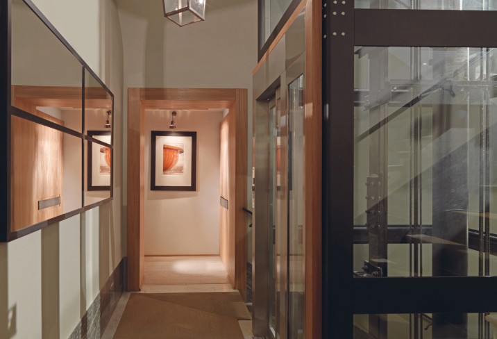 Mr & Mrs Smith - Hotel Lift