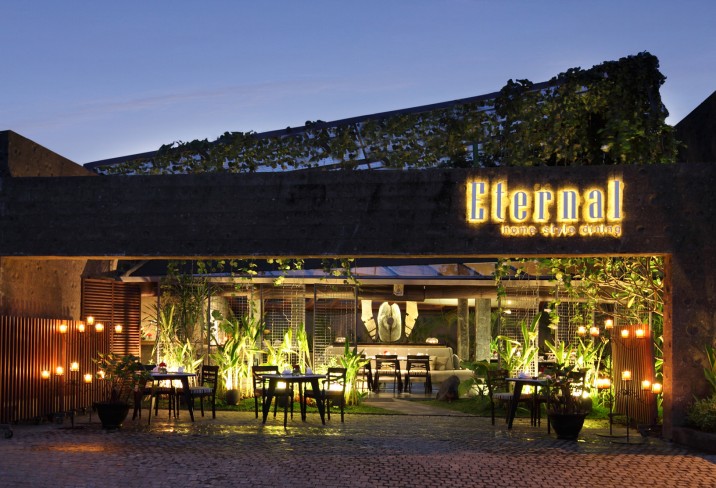 Mr & Mrs Smith - Eternal restaurant