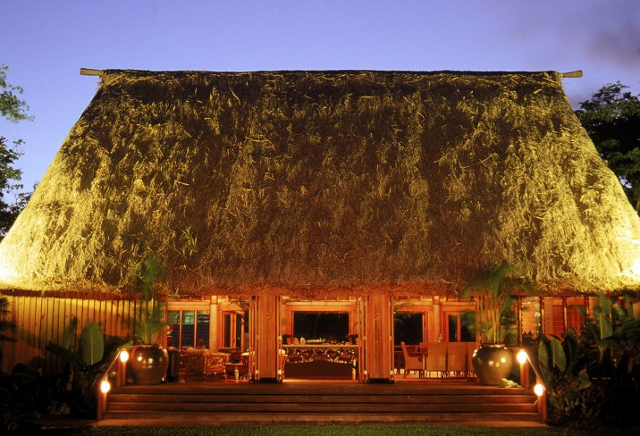 Mr & Mrs Smith - Bure Levu resturant exterior