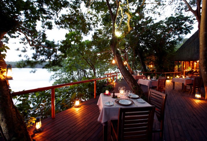 Mr & Mrs Smith - Bure Levu restaurant outdoor dining