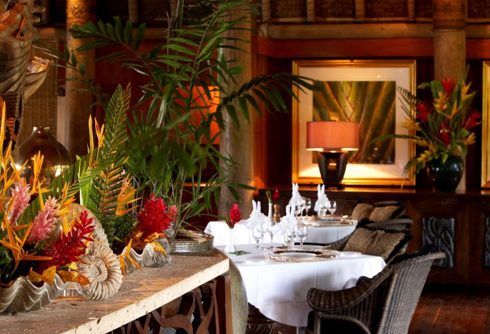 Mr & Mrs Smith - Bure Levu restaurant interior