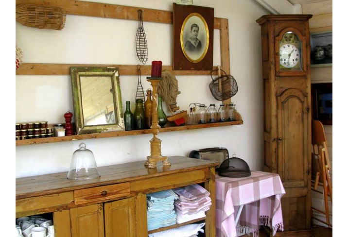Mr & Mrs Smith - Kitchen area