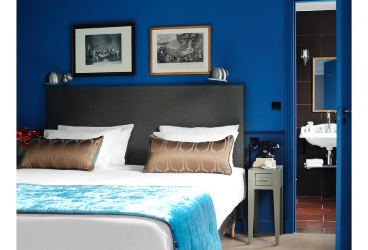 Mr & Mrs Smith - Bedroom