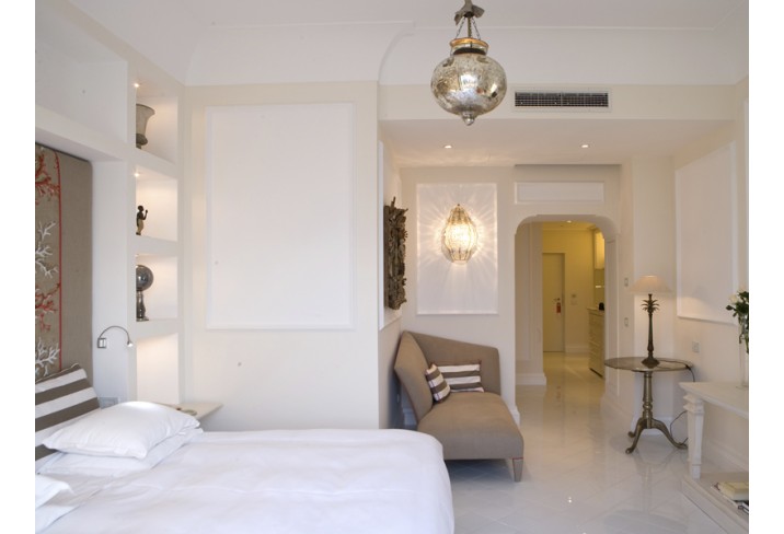 Mr & Mrs Smith - Deluxe Sea View Room