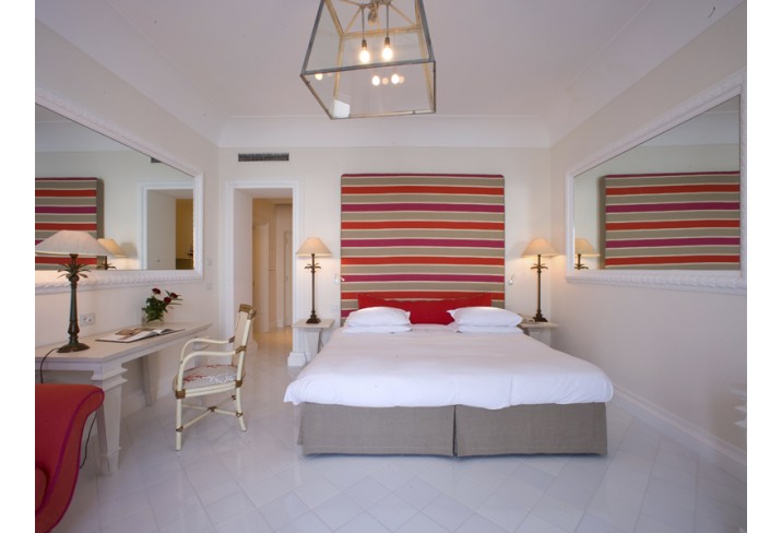Mr & Mrs Smith - Bedroom