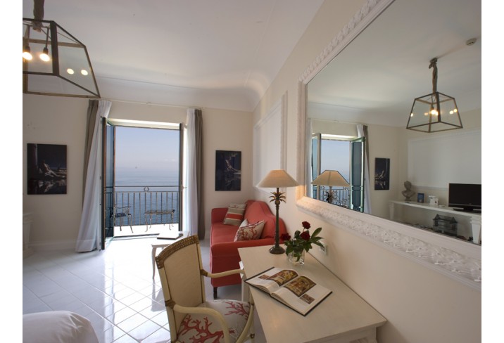Mr & Mrs Smith - Bedroom