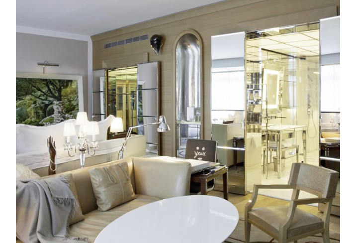 Mr & Mrs Smith - Deluxe Room
