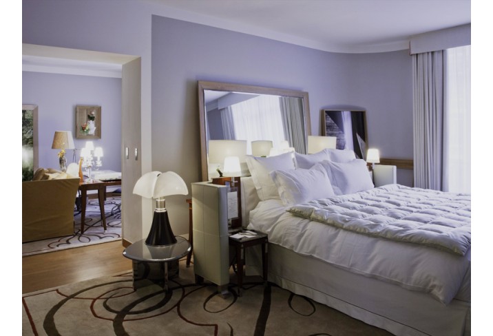 Mr & Mrs Smith - Bedroom