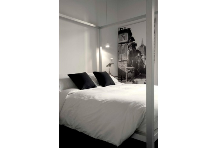 Mr & Mrs Smith - Floroom 1, Room 4