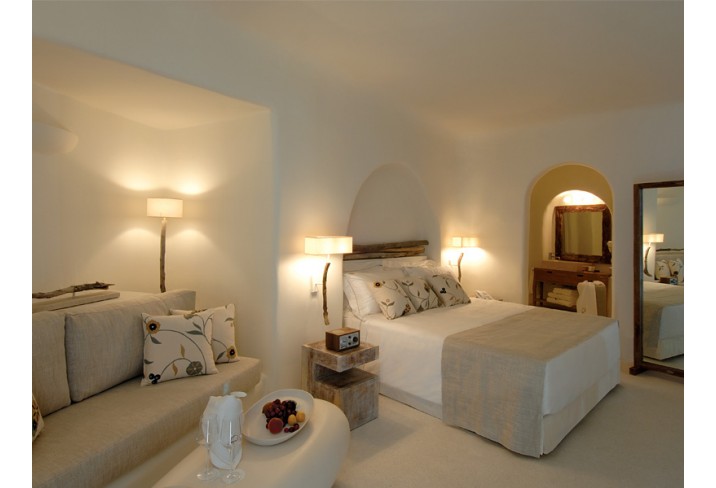 Mr & Mrs Smith - Suite