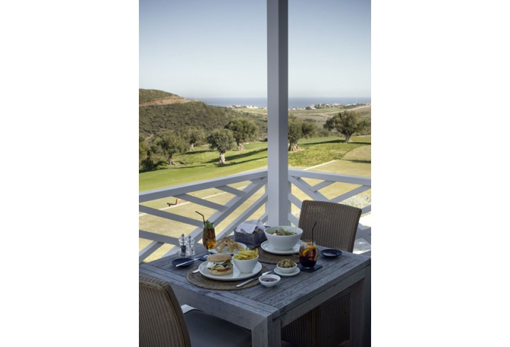 Mr & Mrs Smith - Club-House terrace dining
