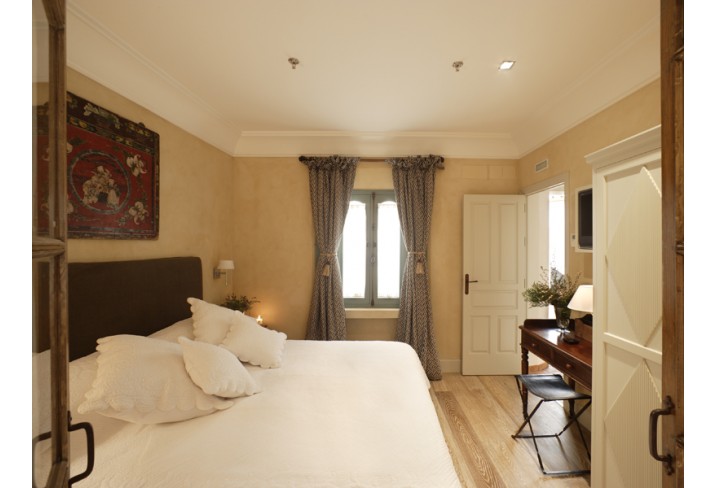 Mr & Mrs Smith - Superior Bedroom