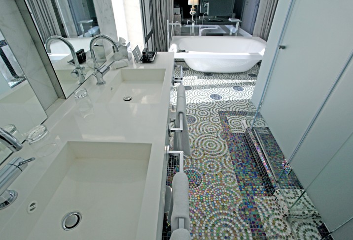 Mr & Mrs Smith - Grand Suite Bathroom