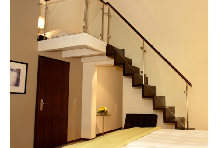 Mr & Mrs Smith - Family Suite
