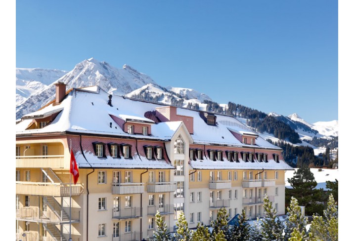 Mr & Mrs Smith - Solis Cambrian hotel exterior