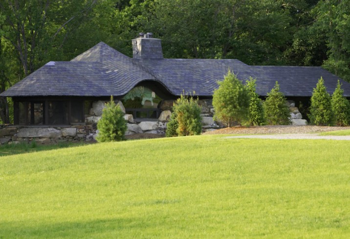 Mr & Mrs Smith - Stone exterior