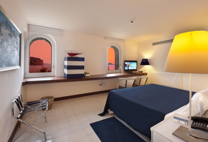 Mr & Mrs Smith - Bedroom