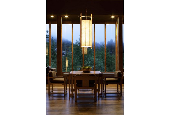 Mr & Mrs Smith - Paro living room