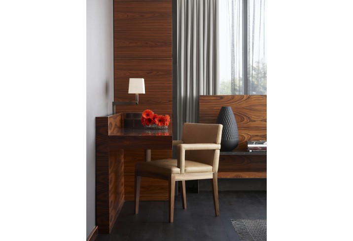 Mr & Mrs Smith - Desk detail