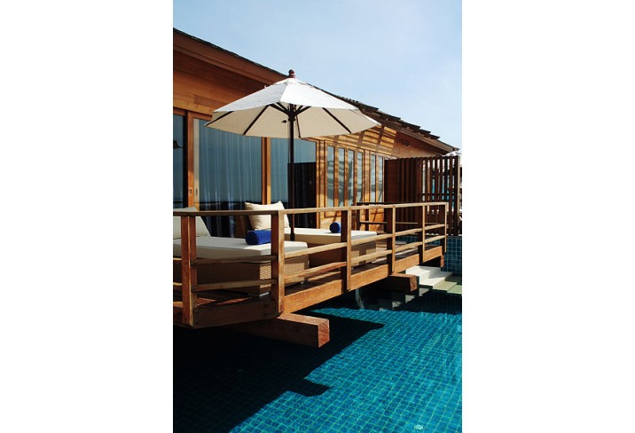 Mr & Mrs Smith - Over Water Villa